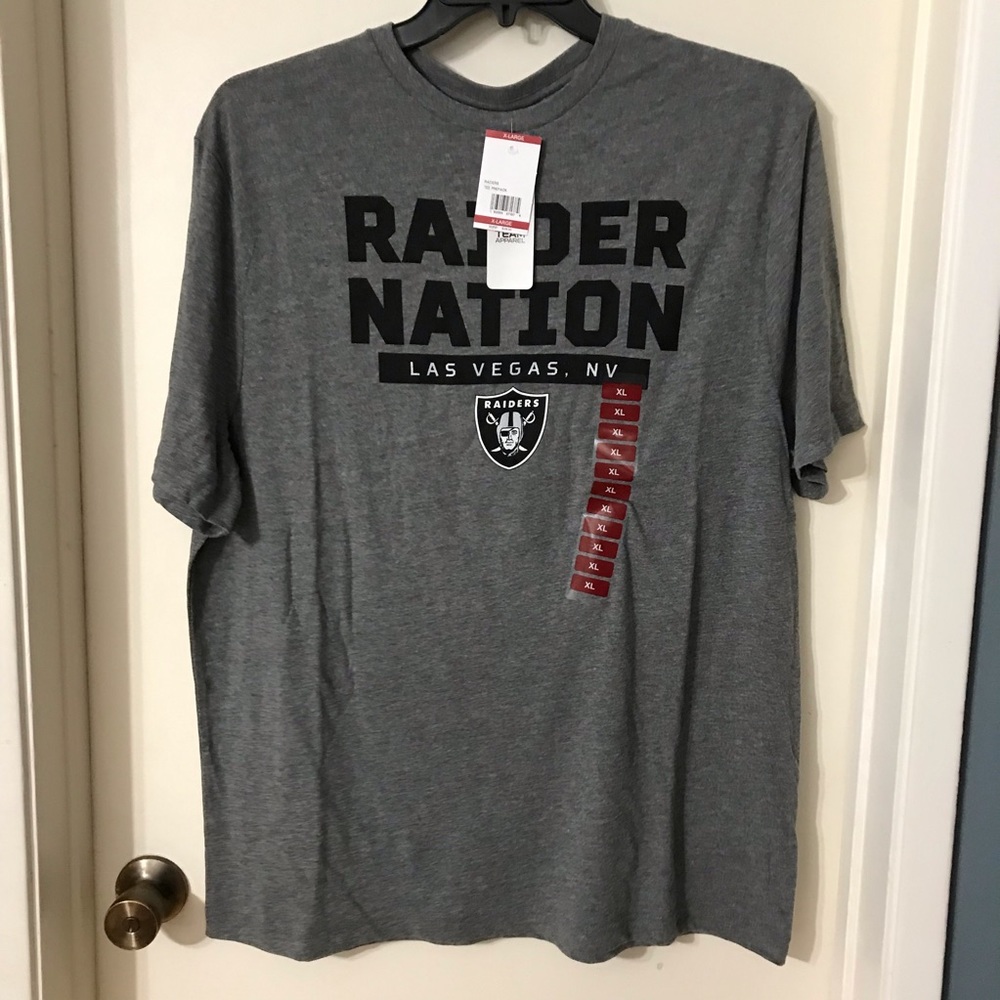 Raiders T-shirt Mens size Xlarge